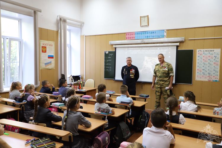 В Рязанской области сотрудники Росгвардии провели уроки мужества, посвященные Дню солидарности в борьбе с терроризмом