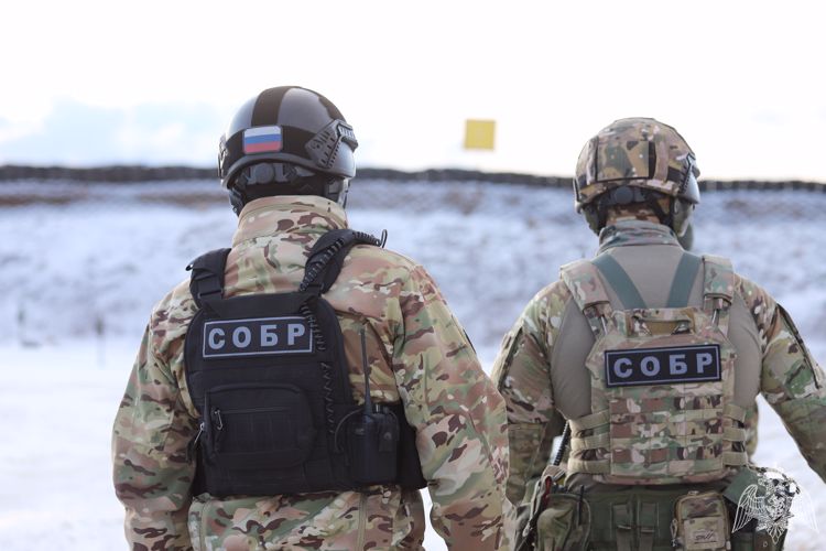 В Рязани при задержании злоумышленники попытались протаранить автомобиль СОБР Росгвардии