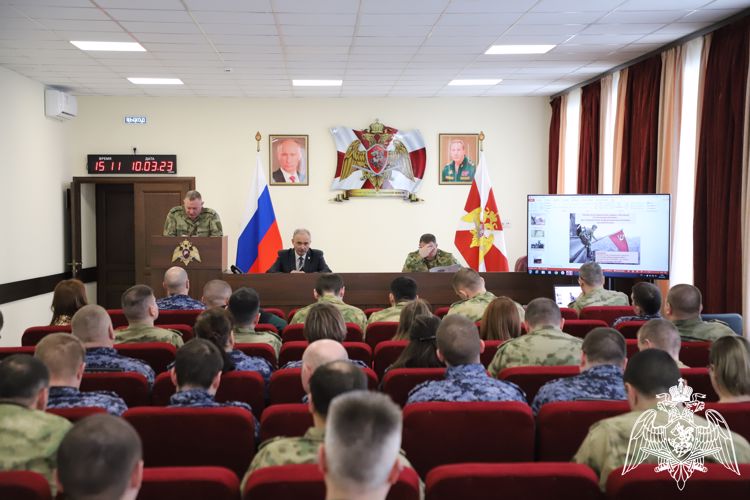 Сотрудники Управления Росгвардии по Рязанской области приняли участие в творческой встрече с Александром Трушиным