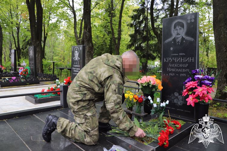 В Рязани почтили память сотрудников ОМОН "Вятич", погибших при исполнении служебного долга в Чеченской республике