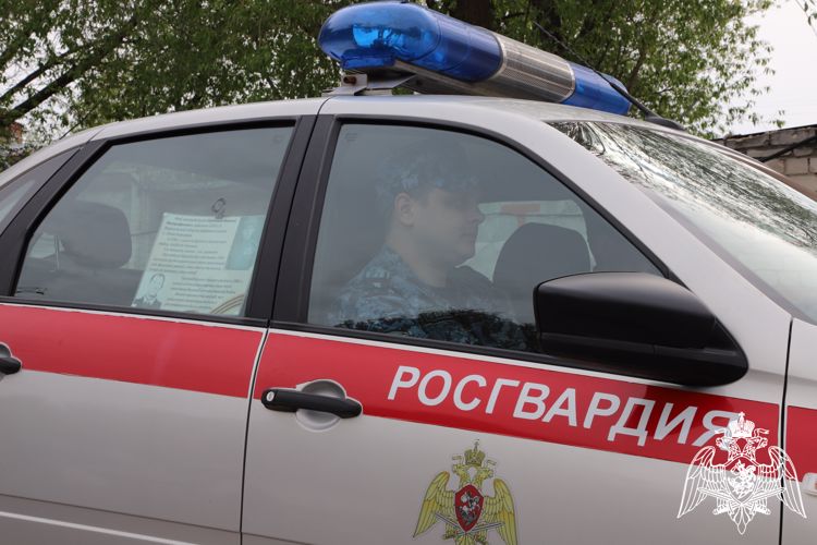 В Рязани сотрудники Росгвардии присоединились ко всероссийской акции «Бессмертный автополк»