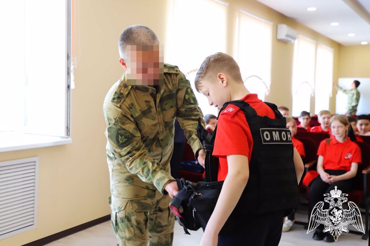 Рязанские школьники побывали на экскурсии в ОМОН «Вятич» регионального Управления Росгвардии