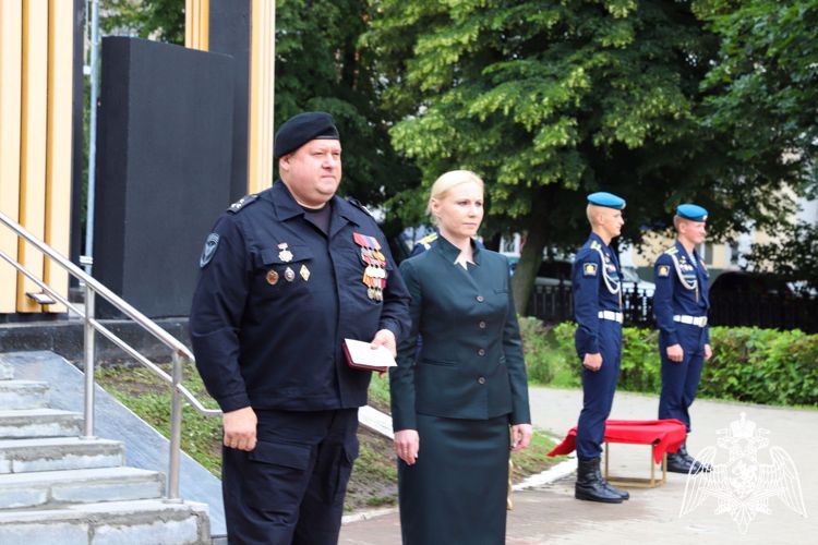 В День ветеранов боевых действий ветеранам Росгвардии вручены памятные знаки губернатора Рязанской области