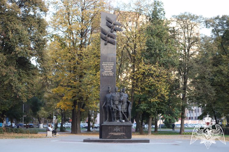 В Рязани росгвардеец прочитал стих в День белых журавлей