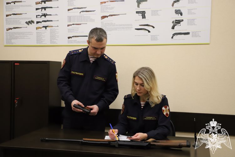 Росгвардия напоминает рязанцам о добровольной сдаче оружия на возмездной основе