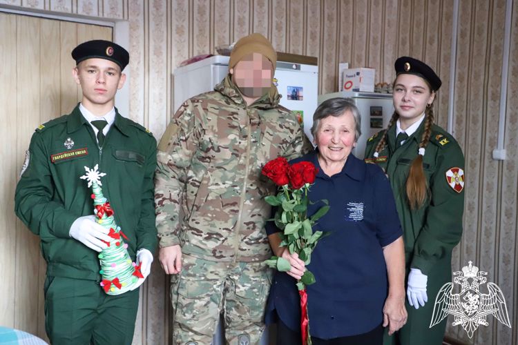 В Рязани сотрудники Росгвардии навестили матерей погибших боевых товарищей