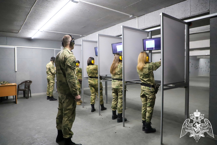 В преддверии Международного женского дня в Рязани состоялся чемпионат по стрельбе среди женщин, проходящих службу в Росгвардии