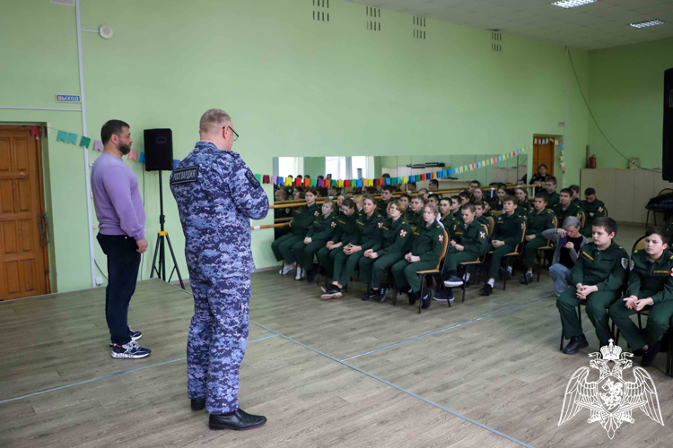В Рязани воспитанники подшефных Росгвардии классов познакомились со старинной русской игрой «Кила»