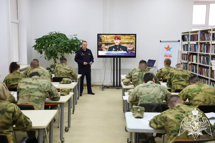 В Рязани 50 сотрудников и военнослужащих Росгвардии написали «Диктант Победы»