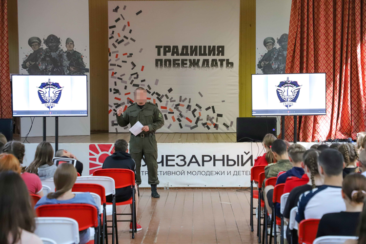 В Рязанской области продолжается патриотическая акция «Каникулы с Росгвардией»
