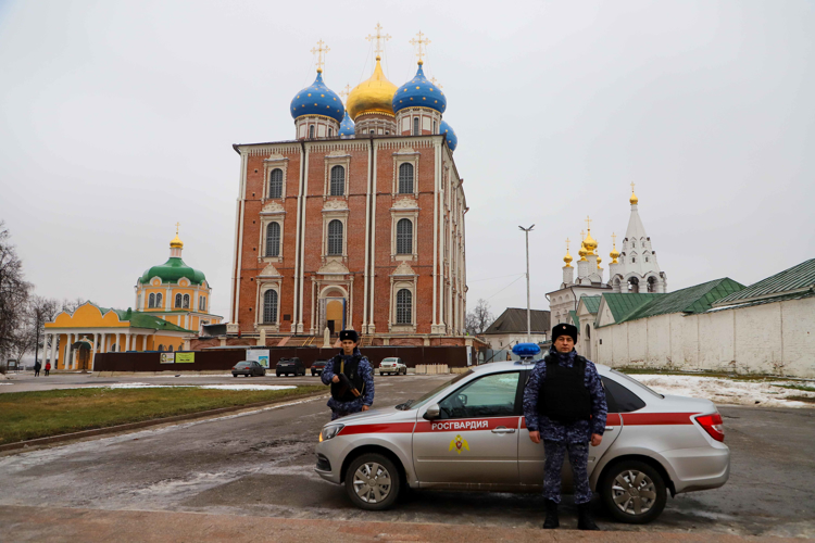 В Рязанской области сотрудники Росгвардии обеспечили безопасность в период празднования Рождества Христова 