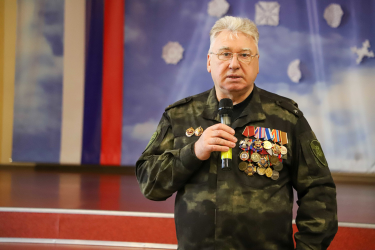 В рязанской школе №47 почтили память офицера СОБР Росгвардии, погибшего при исполнении служебного долга на Северном Кавказе