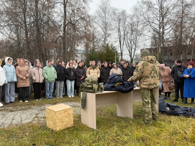 В Рязанской области сотрудники Росгвардии провели мастер-класс для будущих кинологов
