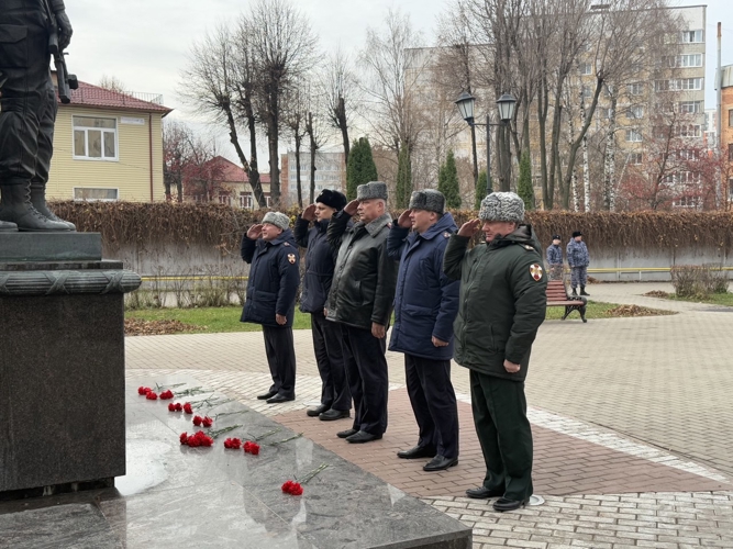 Личный состав Управления Росгвардии отдал дань памяти своим сослуживцам, которые погибли, выполняя воинский и служебный долг