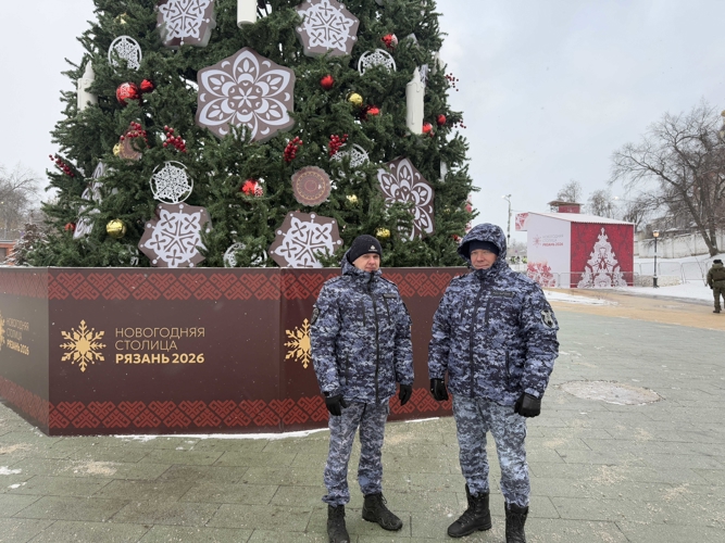 Сотрудники Росгвардии приняли участие в обеспечении общественного порядка во время открытия проекта «Рязань — новогодняя столица России»