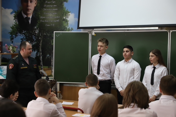 Уроки мужества для рязанских школьников школы №38 и патриотическое выступление учеников