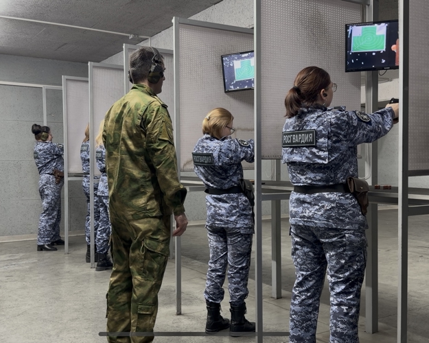 В преддверии Международного женского дня в Рязани состоялся чемпионат по стрельбе среди женщин, проходящих службу в Росгвардии