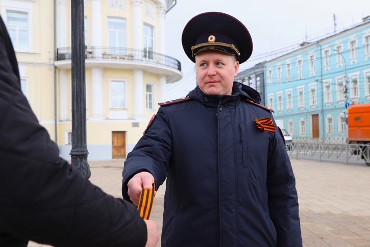 Сотрудники и военнослужащие Управления Росгвардии по Рязанской области присоединились к акции «Георгиевская ленточка»