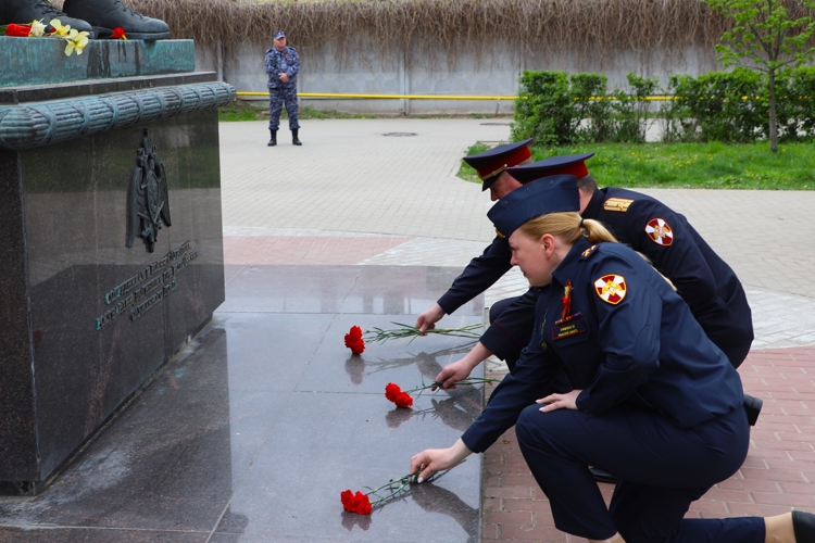 Рязанские росгвардейцы почтили память погибших сослуживцев