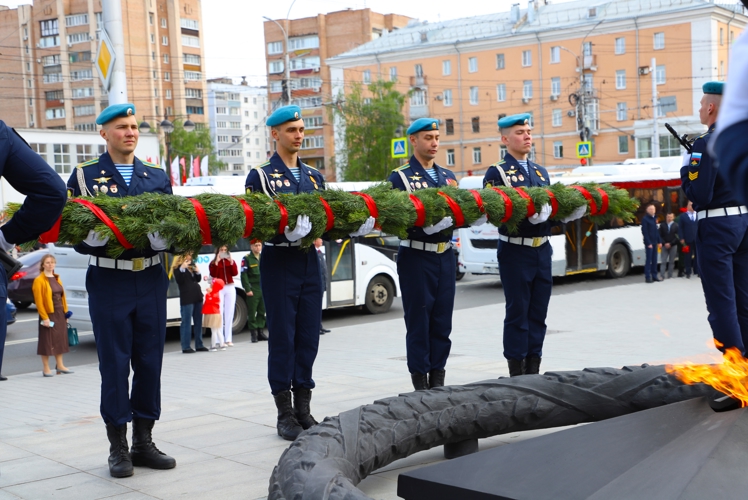 Врио начальника Управления Росгвардии по Рязанской области Сергей Ларькин принял участие в памятных мероприятиях, посвященных 81-й годовщине Победы в Великой Отечественной войне