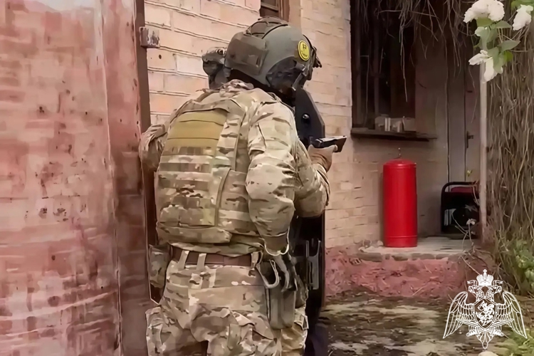 В Рязани при силовой поддержке СОБР полицейские задержали мужчину, который 32 года находился в федеральном розыске по обвинению в убийстве жителя Рязани