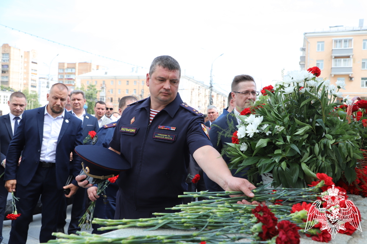 Руководство Управления Росгвардии по Рязанской области приняло участие во Всероссийской акции «Минута молчания»