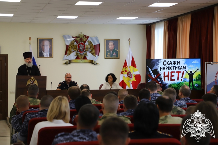  В Международный день борьбы с наркотиками состоялись профилактические лекции с рязанскими росгвардейцами