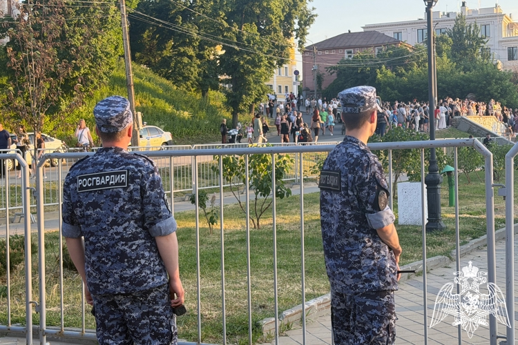Рязанские росгвардейцы обеспечили безопасность празднования Дня России