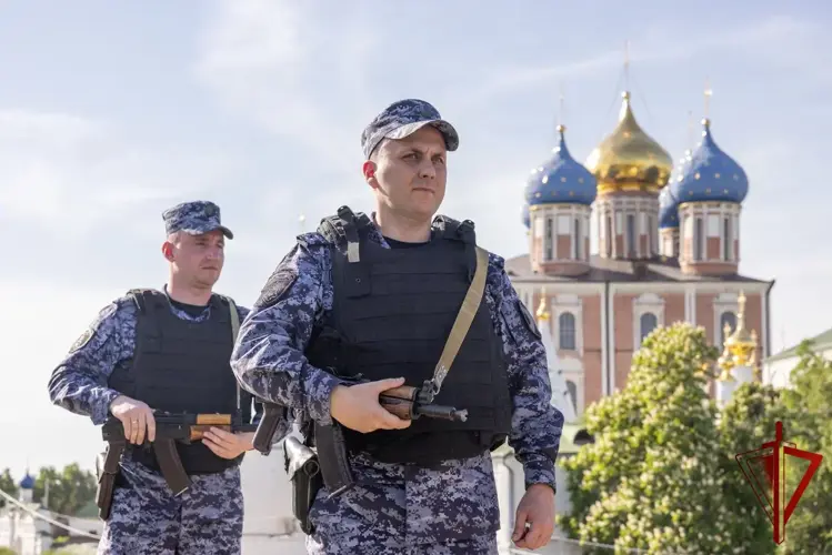 Сотрудники Росгвардии в Рязанской области задержали подозреваемых в краже
