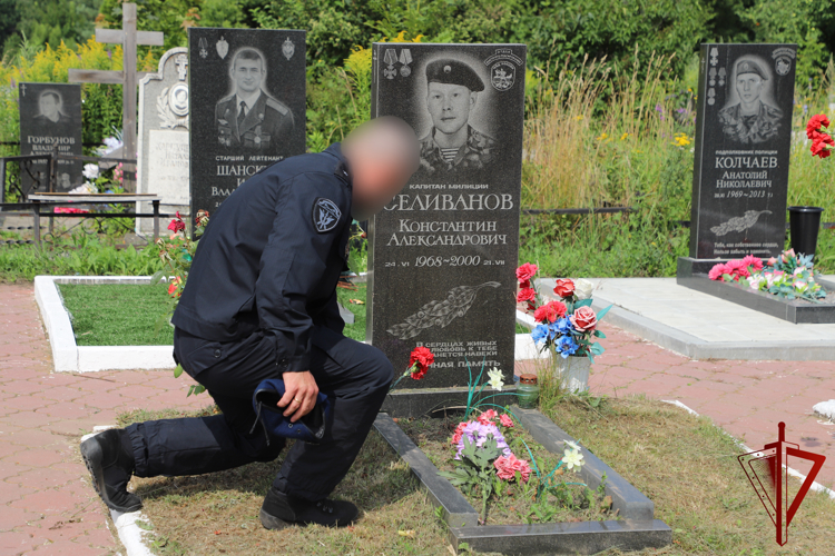 В Рязани почтили память офицеров СОБР, погибших при исполнении служебного долга