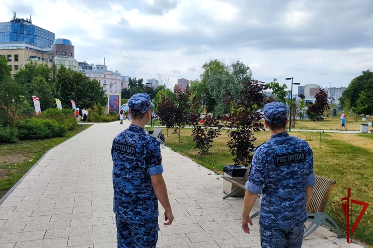 Сотрудники Росгвардии обеспечили безопасность на рязанском фестивале «Мампус и его друзья»