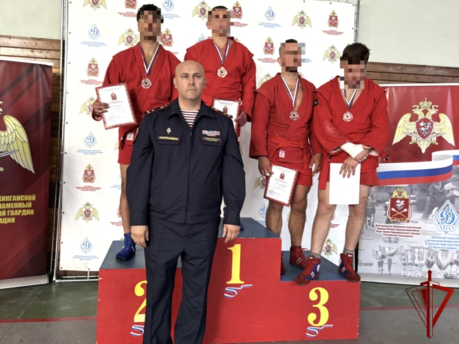 Чемпионат Центрального округа Росгвардии по самбо и боевому самбо завершился в Москве