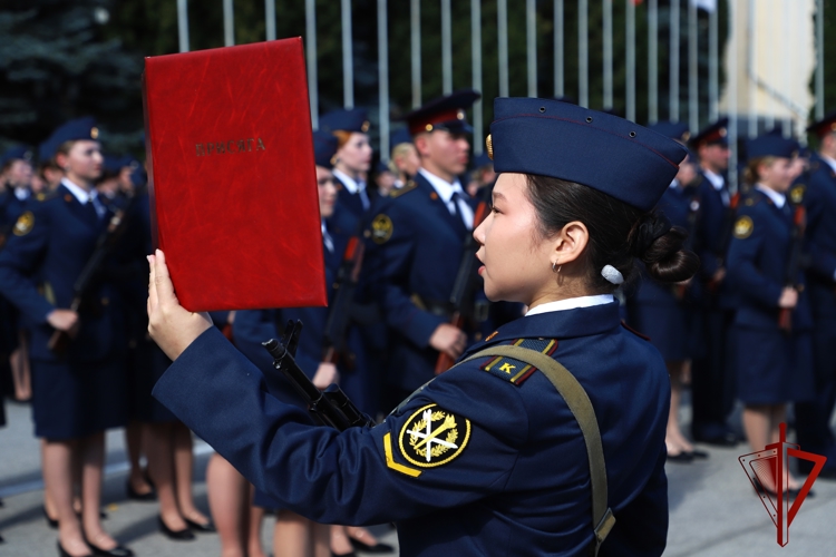 Начальник Управления Росгвардии по Рязанской области принял участие в приведении к присяге первокурсников Академии ФСИН России